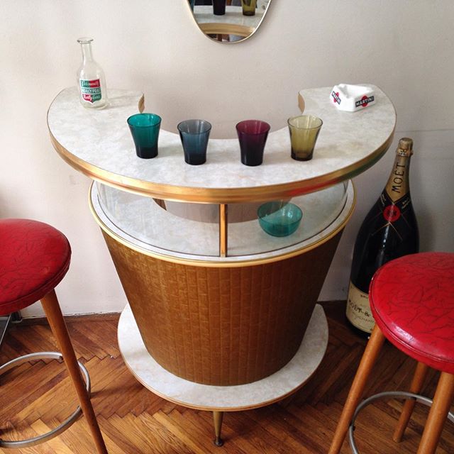 BANANAS Mobiliar 1930-1980