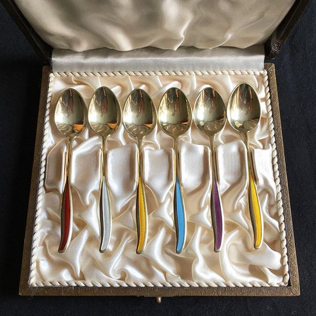 BANANAS Mobiliar 1930-1980