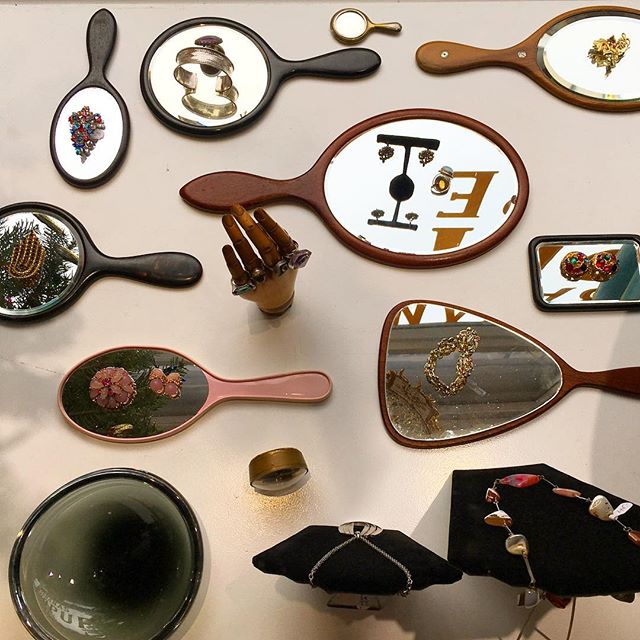 BANANAS Mobiliar 1930-1980