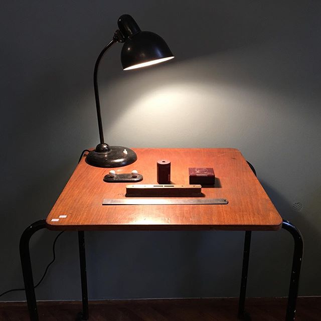 BANANAS Mobiliar 1930-1980