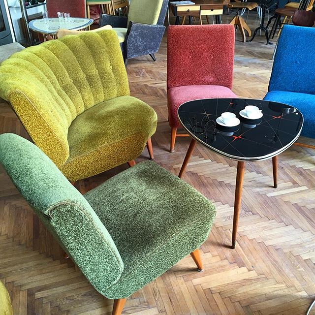 BANANAS Mobiliar 1930-1980