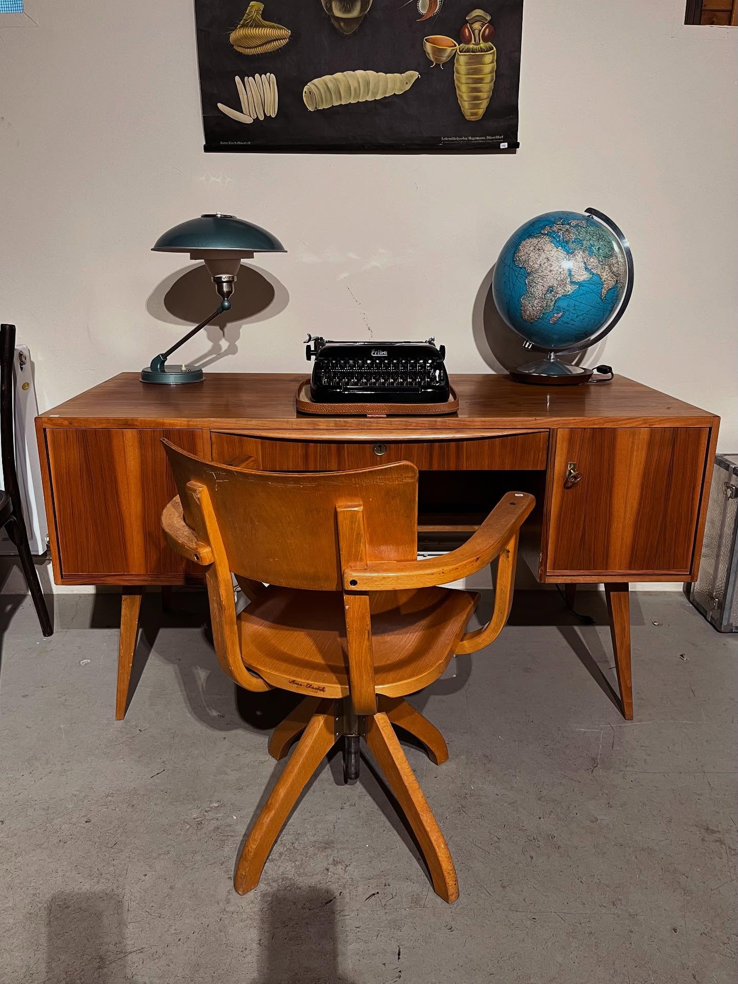 BANANAS Mobiliar 1930-1980