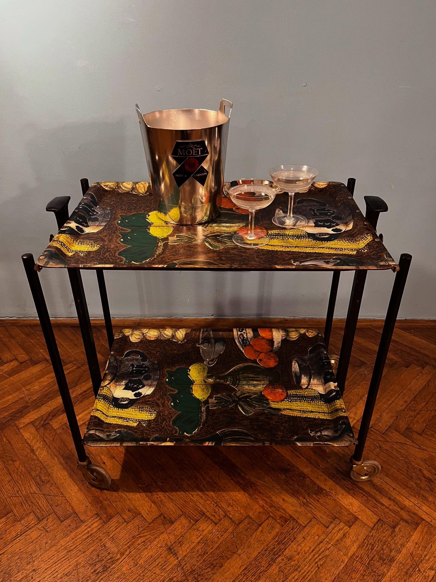 BANANAS Mobiliar 1930-1980